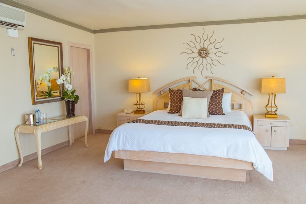Uxmal Suite